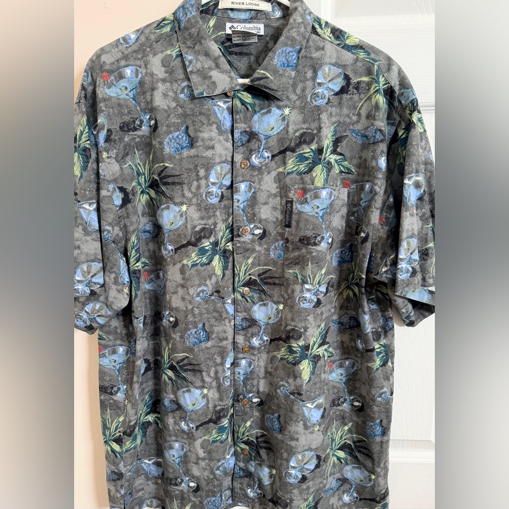 VintageColumbia Men’s Size XL River Lodge Martinis Floral Leaves Gray Camp Shirt